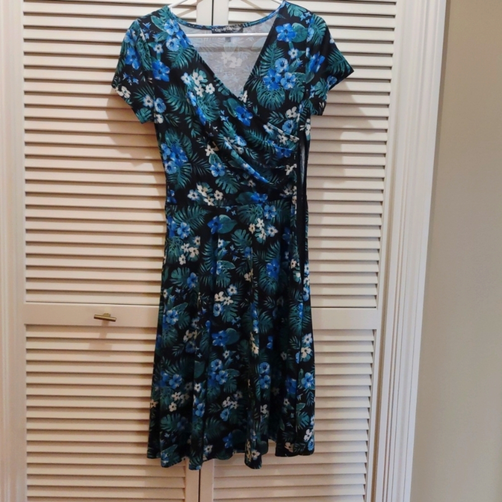 Women's size S suplice, faux rap fit n flare dress